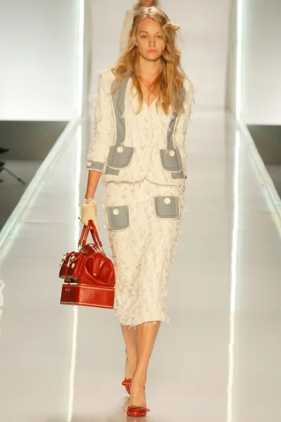 Look 1
